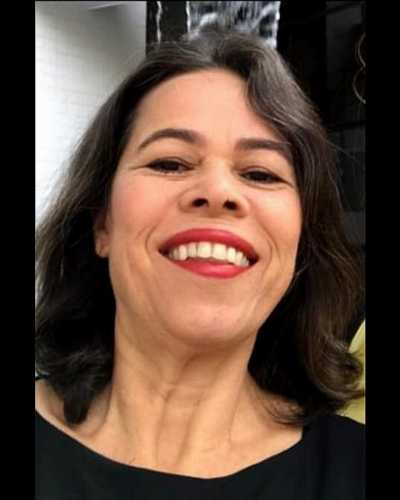 Elizabete Regina  Araújo  de Oliveira