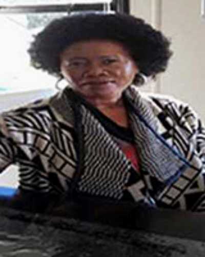 Nomvo Veronica Dwadwa-Henda