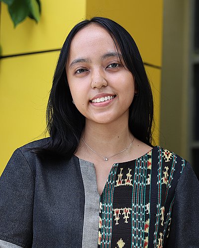 Dina Valentina Blegur